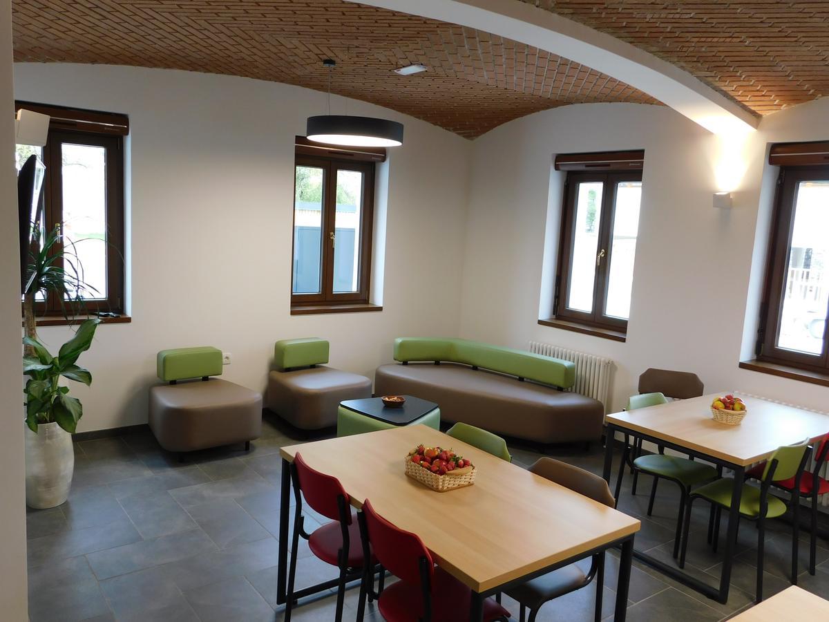 Hostel Bearlog Kocevje Exterior photo